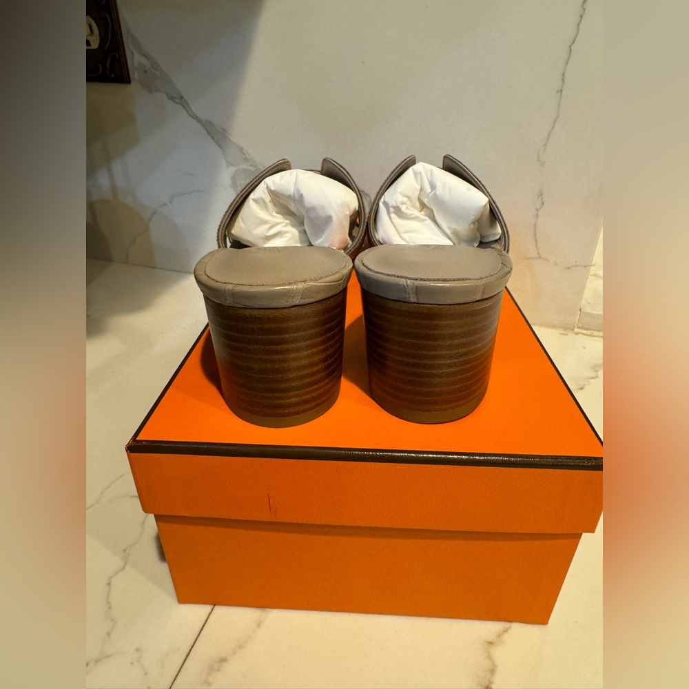 Hermes Oasis Custom Alligator Sandals Size 41.5 - Picture 11 of 15